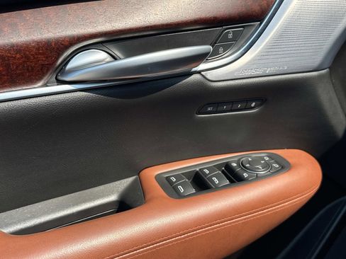 Used 2024 Cadillac XT5 Premium Luxury image 12