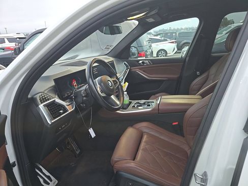 Used 2024 BMW X5 sDrive40i w/ M Sport Package RWD image 5