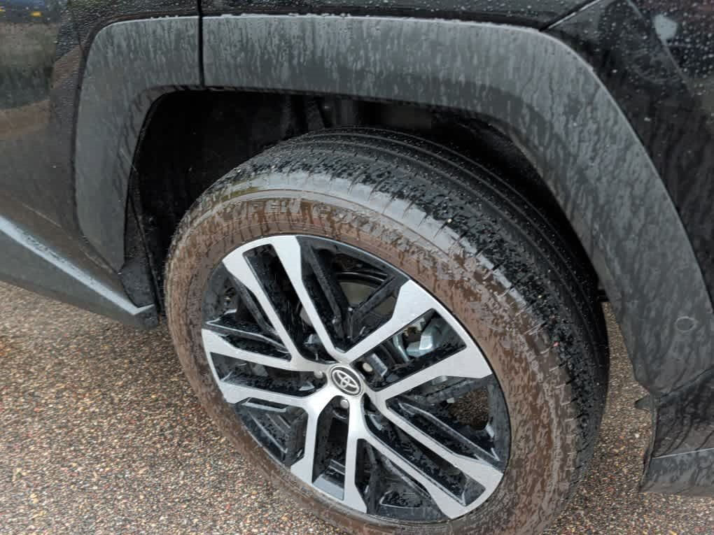 Used 2026 Toyota RAV4 Limited AWD/4WD image 4