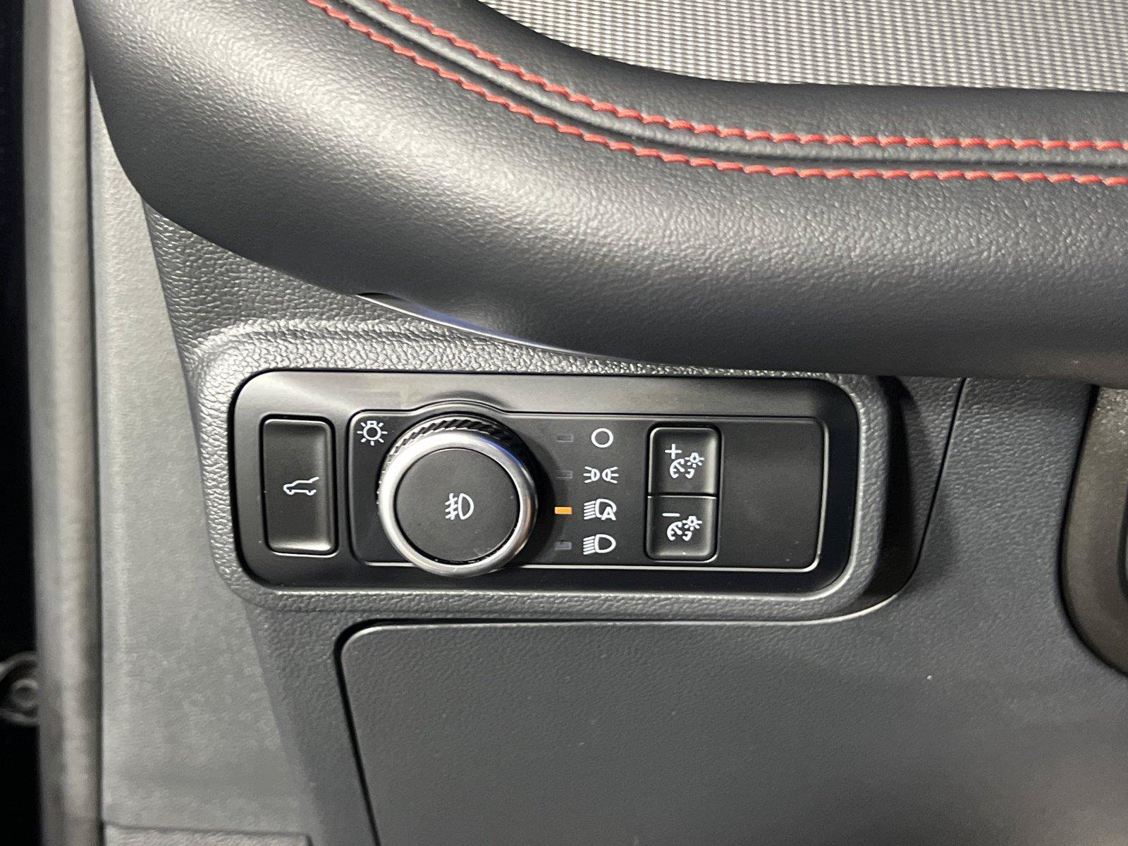 Used 2025 Ford Explorer ST AWD/4WD image 30