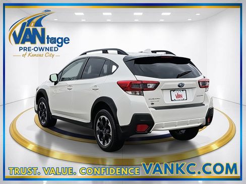 Certified 2021 Subaru Crosstrek 2.0i Premium w/ Moonroof Package image 9