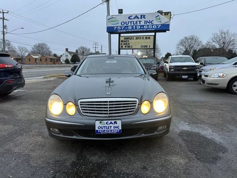 Used 2006 Mercedes-Benz E 350 Sedan image 2