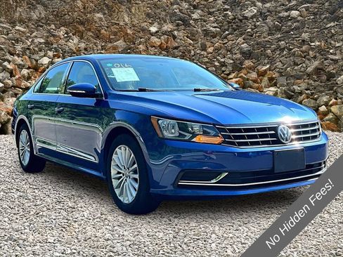 Used 2016 Volkswagen Passat 1.8T SE FWD image 10