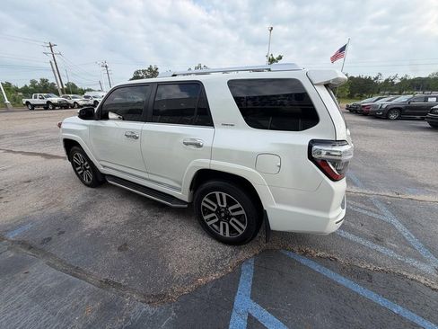 Used 2017 Toyota 4Runner Limited AWD/4WD image 5