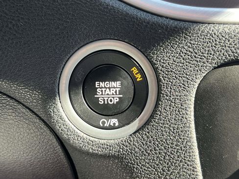 Used 2021 Dodge Charger SXT image 29