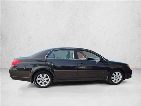 Used 2009 Toyota Avalon XL FWD image 22