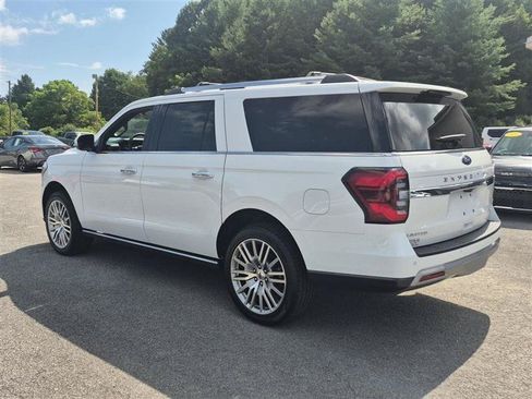 Used 2024 Ford Expedition Max Limited AWD/4WD image 3