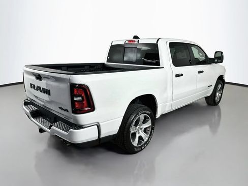 New 2026 RAM 1500 Express AWD/4WD image 7