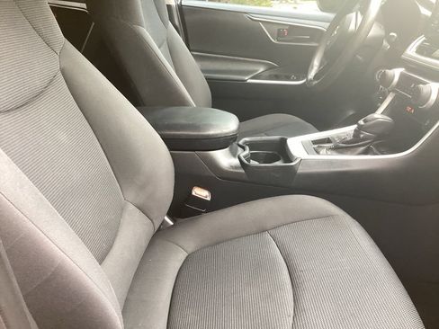 Used 2019 Toyota RAV4 LE w/ All Weather Liner Package AWD/4WD image 3