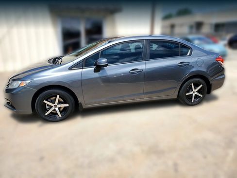 Used 2013 Honda Civic LX image 4