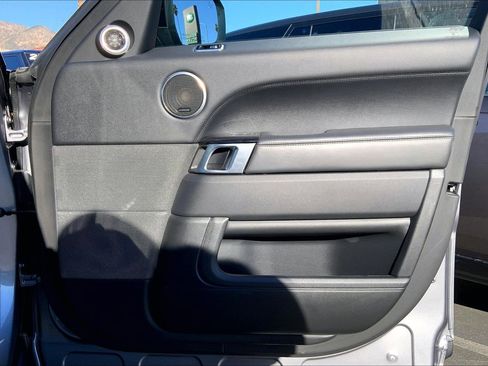 Used 2022 Land Rover Range Rover Sport HSE Silver Edition image 22