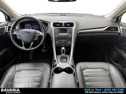 Used 2014 Ford Fusion SE w/ Equipment Group 202A FWD image 12