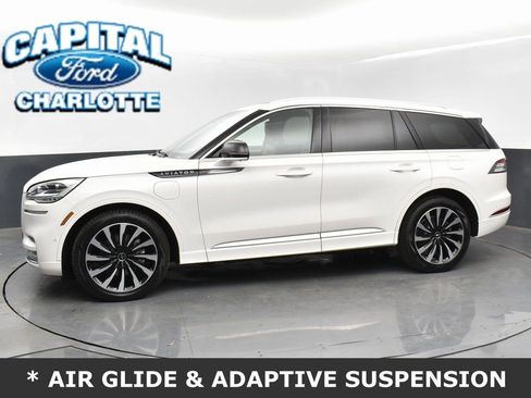 Used 2023 Lincoln Aviator Black Label Grand Touring w/ Class IV Trailer Tow Package image 6