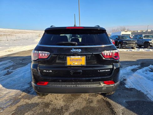 Used 2024 Jeep Compass Limited image 5