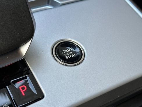 New 2026 Land Rover Range Rover Long Wheelbase SE image 26