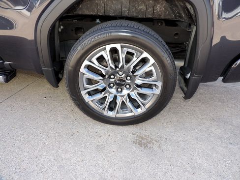 Certified 2024 GMC Sierra 1500 Denali Ultimate AWD/4WD image 10