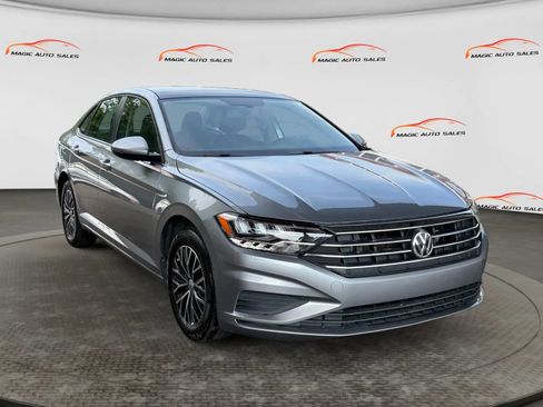 Used 2019 Volkswagen Jetta SE FWD image 5