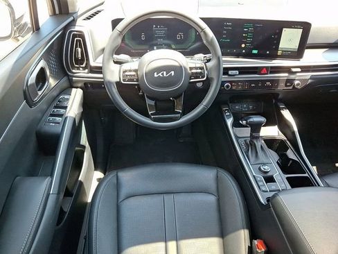 Certified 2024 Kia Sorento S w/ Panoramic Sunroof Package FWD image 13