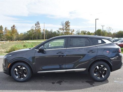 New 2026 Kia Sportage LX image 6