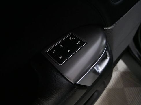 Used 2016 Land Rover Range Rover Sport SE AWD/4WD image 16