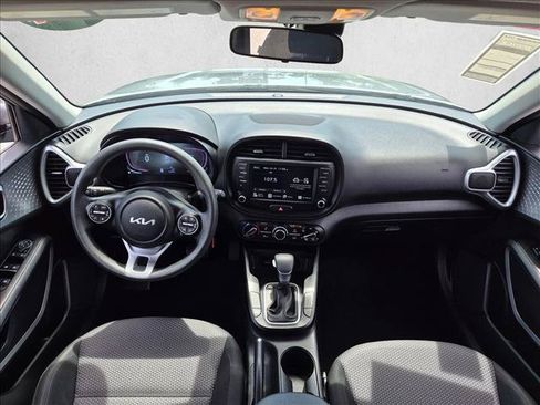 Used 2024 Kia Soul LX w/ Option Group 015 FWD image 16