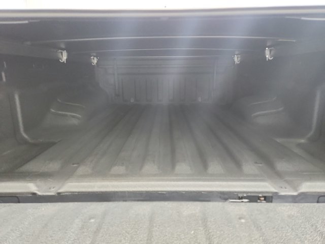 Used 2022 Nissan Frontier SV w/ Technology Package RWD image 37
