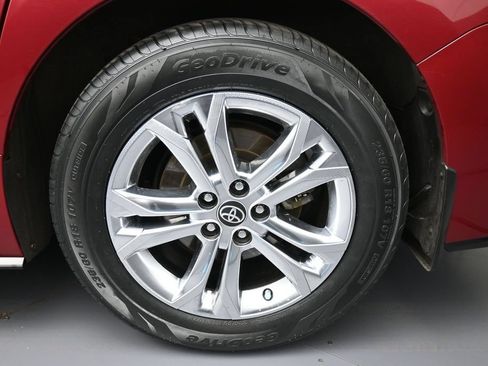 Used 2021 Toyota Sienna Platinum AWD/4WD image 15