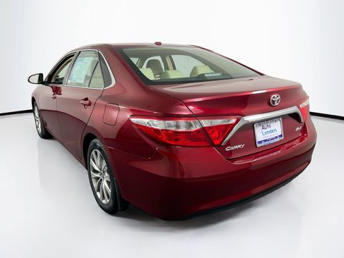 Used 2016 Toyota Camry XLE w/ Moonroof Package FWD image 7