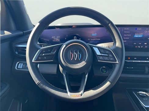 Used 2025 Buick Enclave Preferred image 18