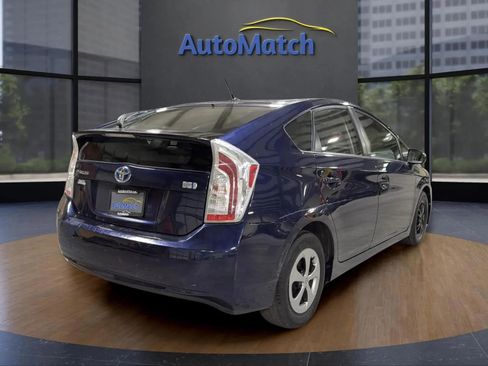 Used 2014 Toyota Prius Four image 10