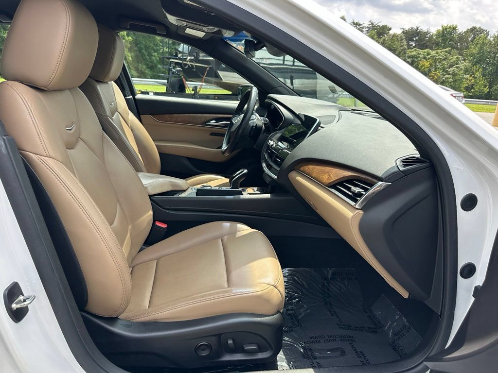 Used 2020 Cadillac CT5 Premium Luxury RWD image 16