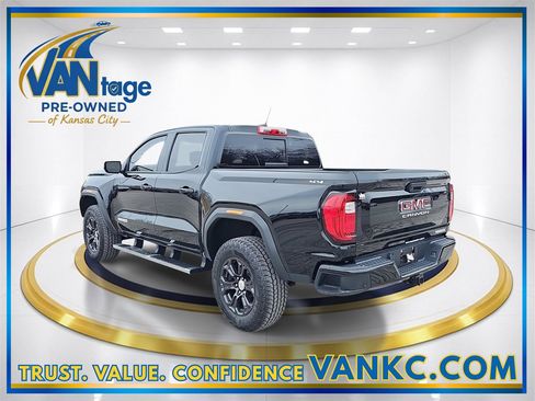 Certified 2024 GMC Canyon Elevation w/ Elevation Premium Package image 9