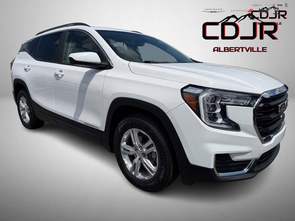 Used 2022 GMC Terrain SLE w/ Driver Convenience Package FWD image 1