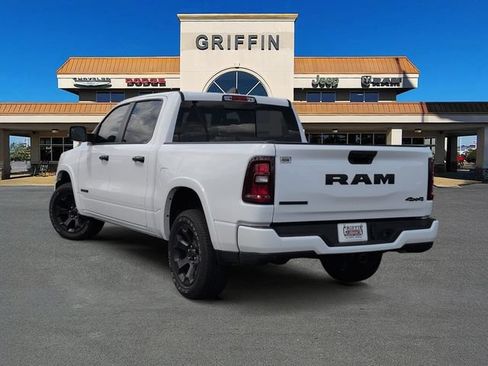 Used 2025 RAM 1500 Big Horn AWD/4WD image 9