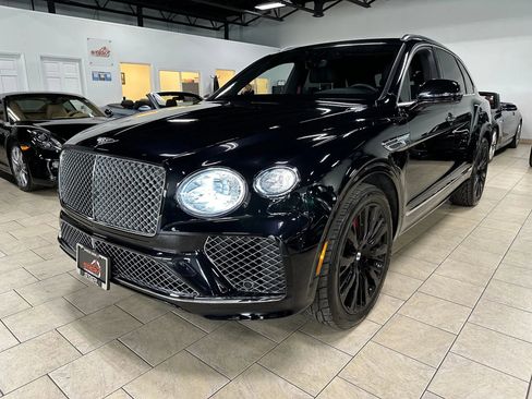 Used 2021 Bentley Bentayga image 9
