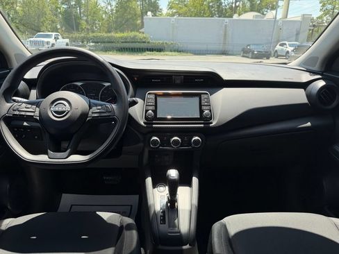 Used 2024 Nissan Kicks S FWD image 15