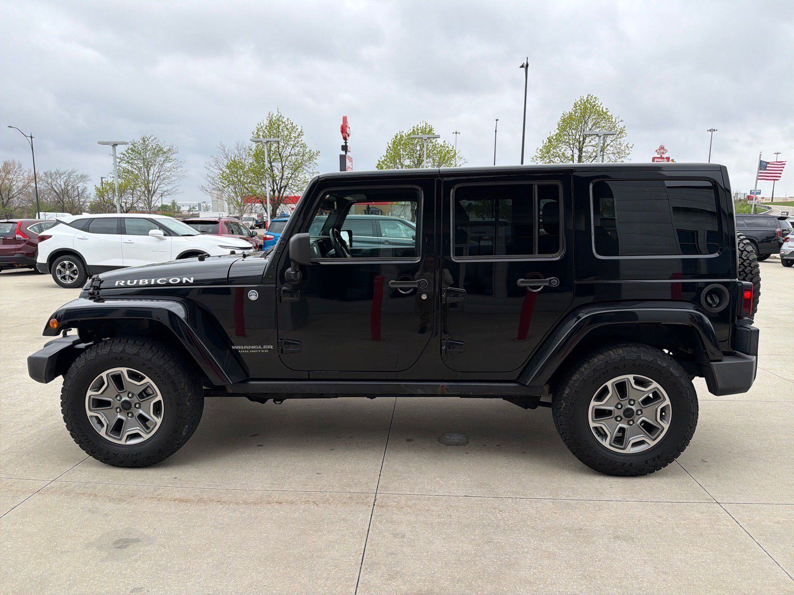 Used 2014 Jeep Wrangler Unlimited Rubicon w/ Connectivity Group AWD/4WD image 5