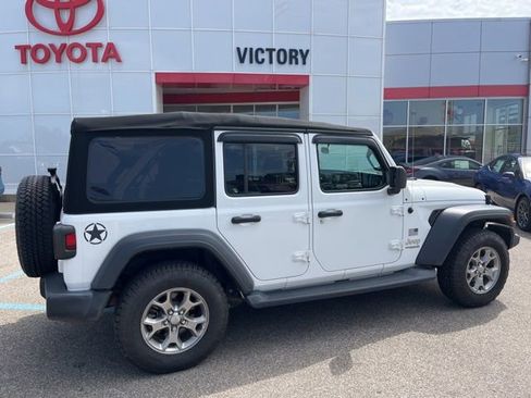 Used 2020 Jeep Wrangler Unlimited Sport image 4