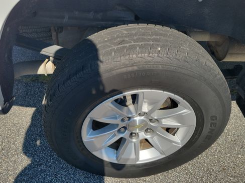 Used 2021 Chevrolet Silverado 1500 LT w/ Bed Protection Package AWD/4WD image 7