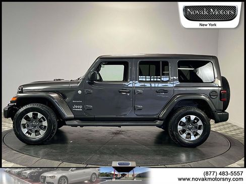 Used 2022 Jeep Wrangler Unlimited Sahara w/ Cold Weather Group image 5