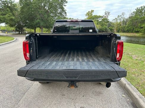 Used 2022 GMC Sierra 2500 Denali w/ Denali Ultimate Package image 10