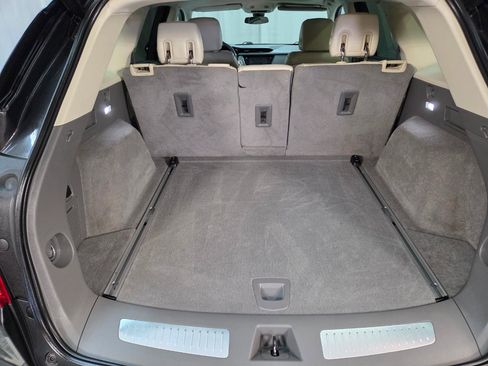 Used 2017 Cadillac XT5 Premium Luxury w/ Advanced Security Package image 7