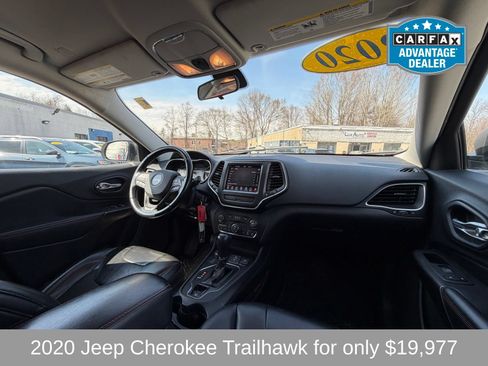 Used 2020 Jeep Cherokee Trailhawk w/ Cold Weather Group AWD/4WD image 15