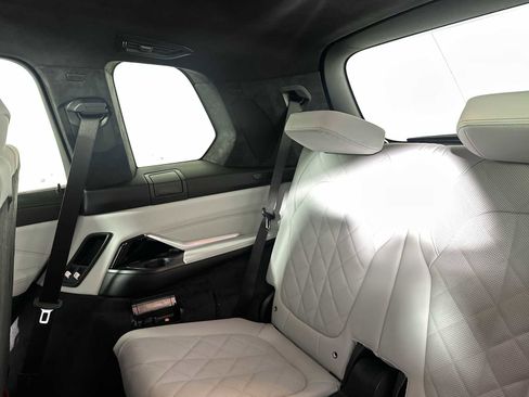 New 2026 BMW X7 xDrive40i w/ M Sport Package image 20