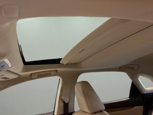 Used 2020 Lexus RX 450h AWD w/ Premium Package image 13