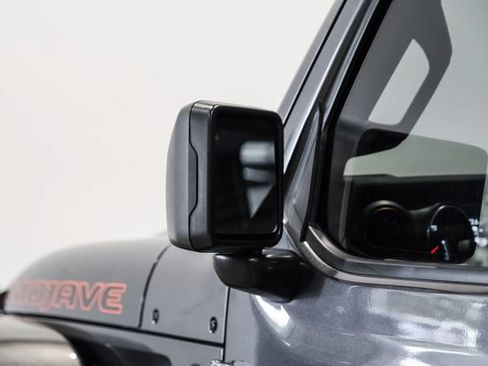 Used 2021 Jeep Gladiator Mojave AWD/4WD image 44