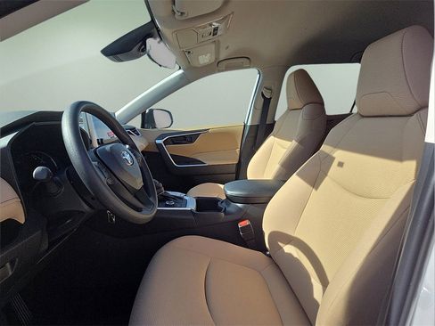 New 2025 Toyota RAV4 LE image 20
