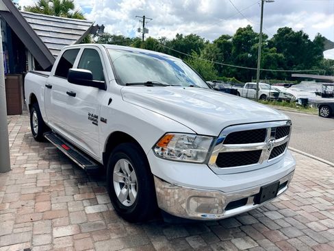 Used 2019 RAM 1500 Tradesman w/ Chrome Appearance Group RWD image 3