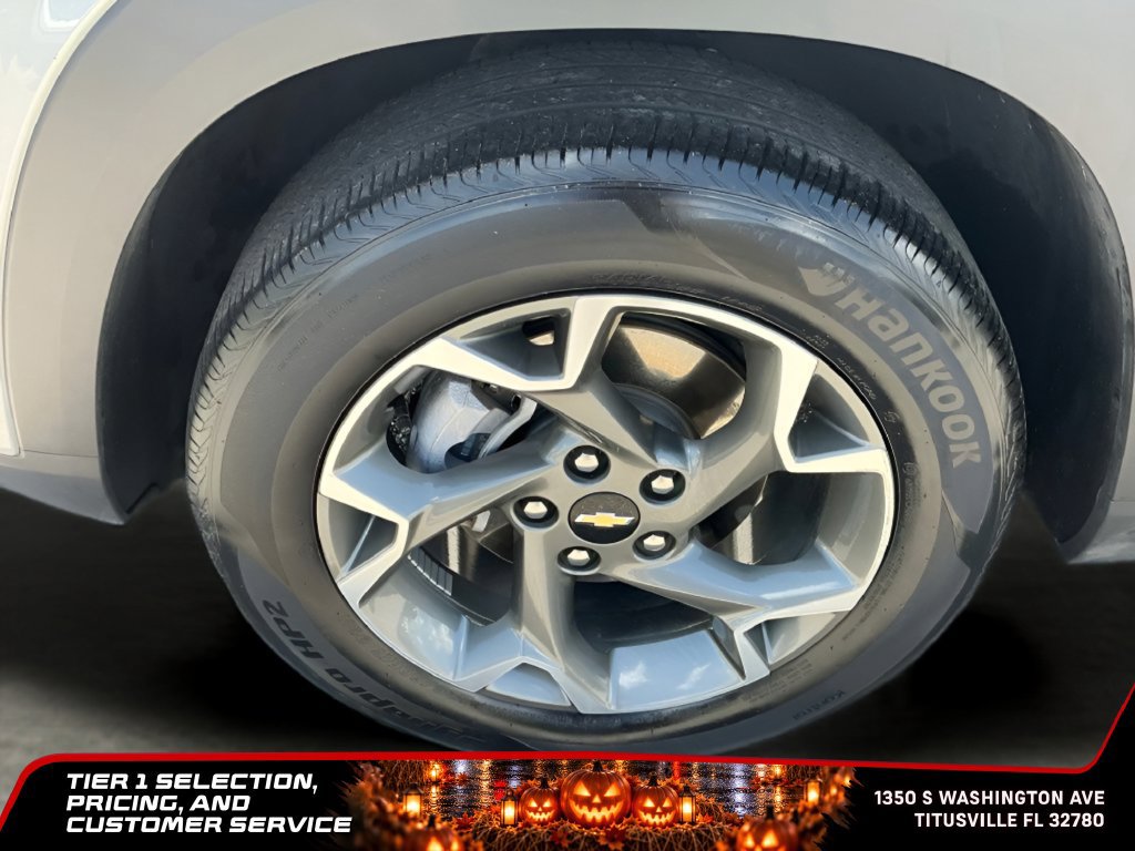 Used 2025 Chevrolet Trax LT w/ LT Convenience Package FWD image 22