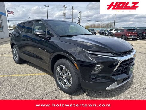 Certified 2025 Chevrolet Blazer LT AWD/4WD image 7